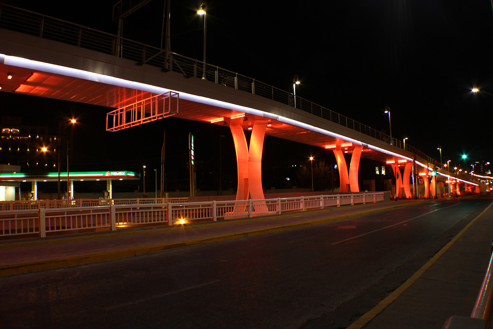Puente del Amor - HB LEDS